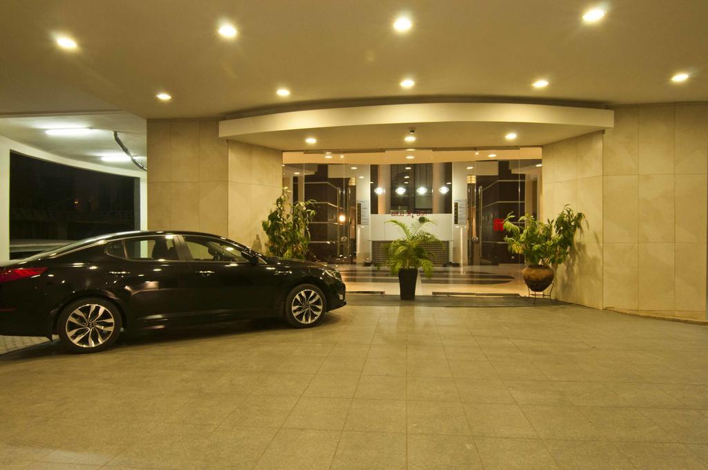L'Eola Suites Абуджа Екстериор снимка