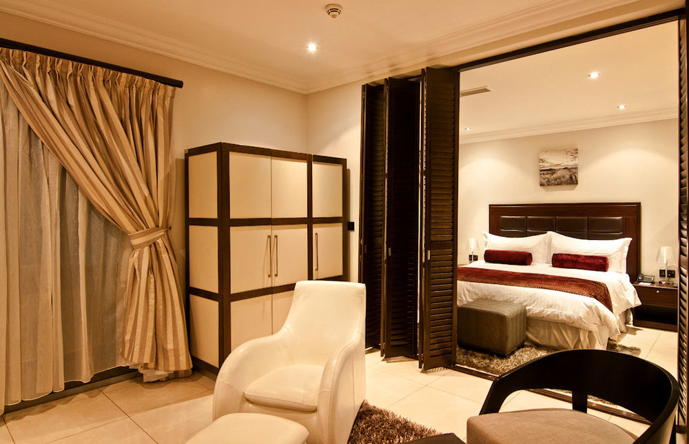 L'Eola Suites Абуджа Екстериор снимка