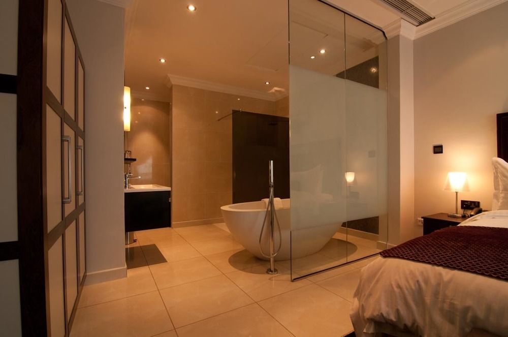 L'Eola Suites Абуджа Екстериор снимка
