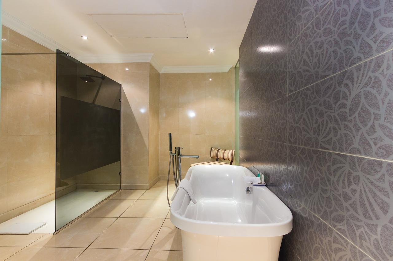 L'Eola Suites Абуджа Екстериор снимка